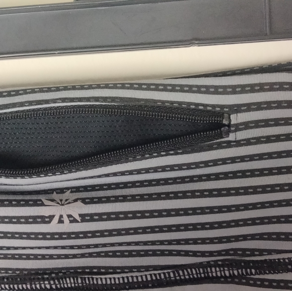 Athleta Stripe Swagger Skorts - Picture 8 of 12